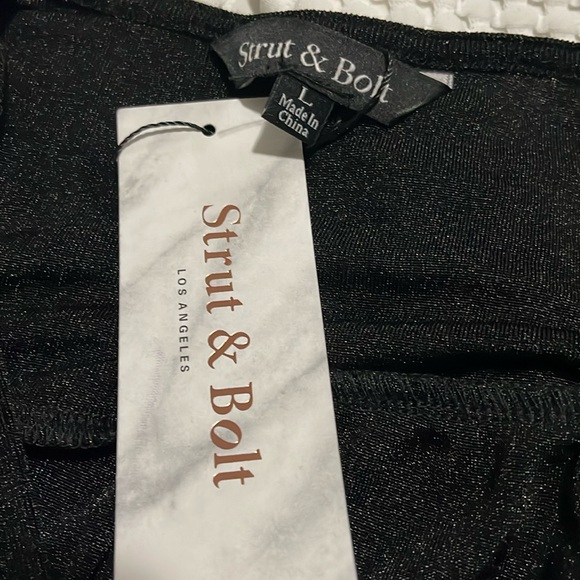 NWT- Strut & Bolt - L - Picture 8 of 10